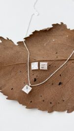 CONJUNTO COM ZIRCÔNIA CRISTAL EM PRATA 925
