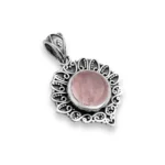 Pingente com Pedra Redonda Quartzo Rosa com Arabescos